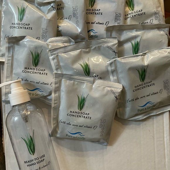 Pure & Gentle hand soap concentrate. (8) pouches - Picture 3 of 6